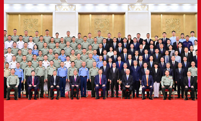 習近平親切接見中國人民抗日戰爭暨世界反法西斯戰爭勝利80周年紀念活動籌辦工作各方面代表